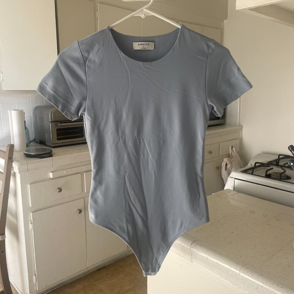 Aritzia Babaton Contour Crew Short sleeve Bodysuit - Light Powder Blue - SMALL